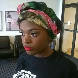 Meet your Posher, Kennedy